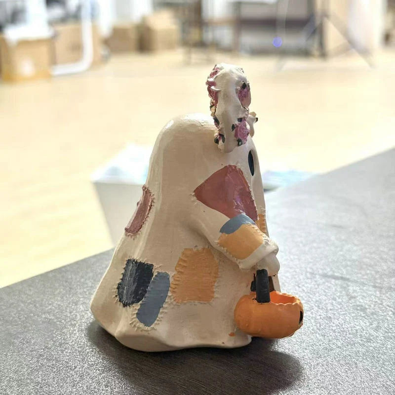 Halloween Ghost Figurine Resin Patchwork Texture With Pumpkin Basket