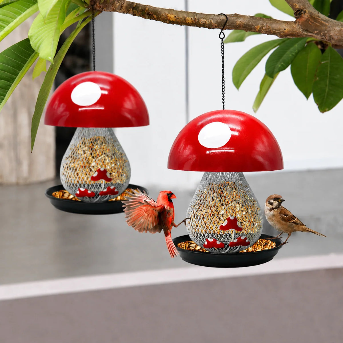 Bird Feeder Mushroom-Shaped Mesh Silo With Feeding Tray