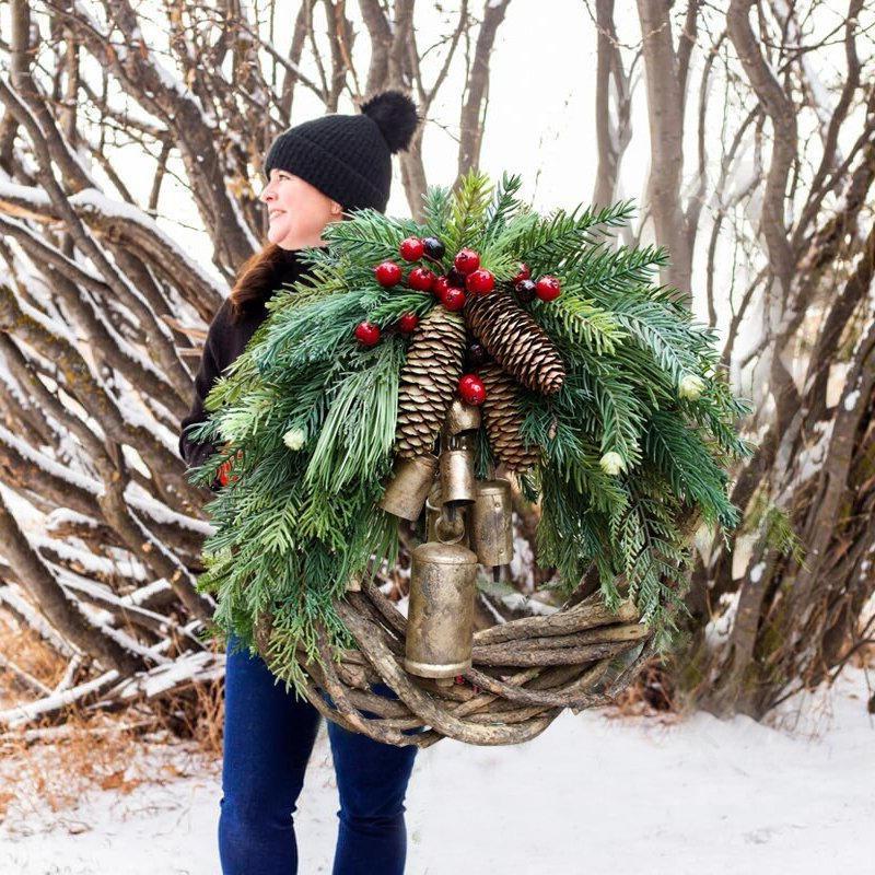 Decorative Wreath Pinecones & Golden Bells Weather-Resistant 17-Inch
