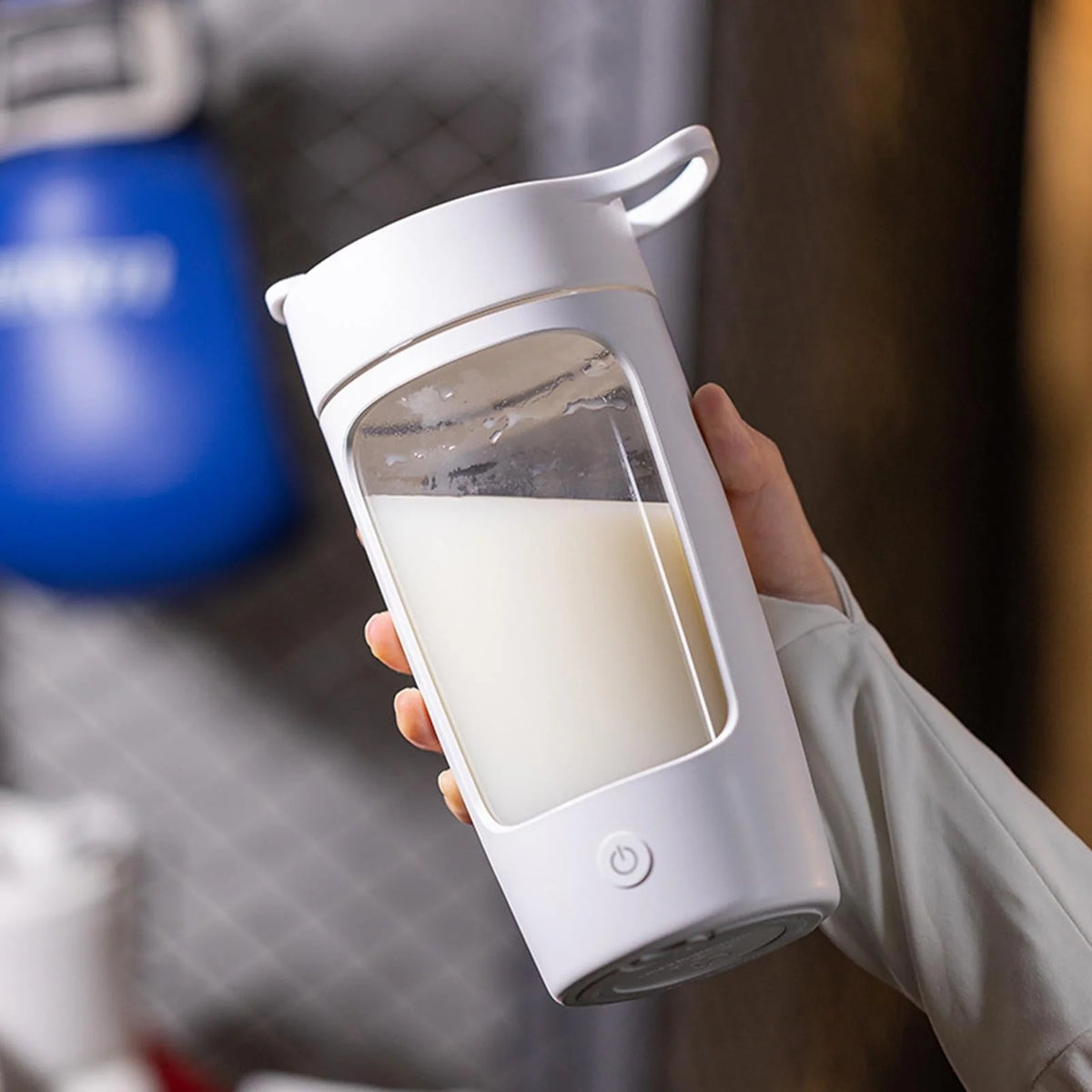 Electric Protein Shaker Bottle Self-Mixing Leakproof 22 Fl Oz