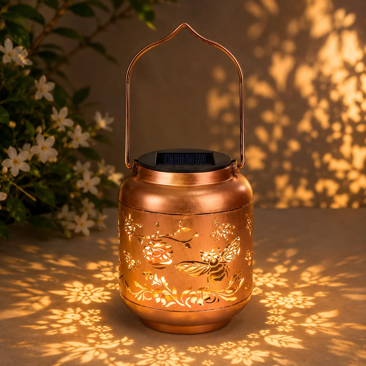 Garden Lantern Solar-Powered IP55 Weather-Resistant Metal Dusk-To-Dawn Light