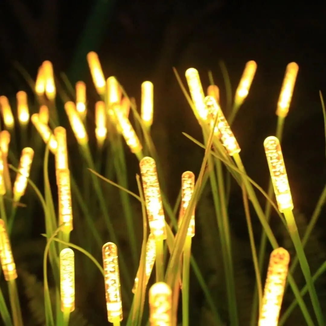 Garden Pathway Lights Solar-Powered Waterproof Reed Design