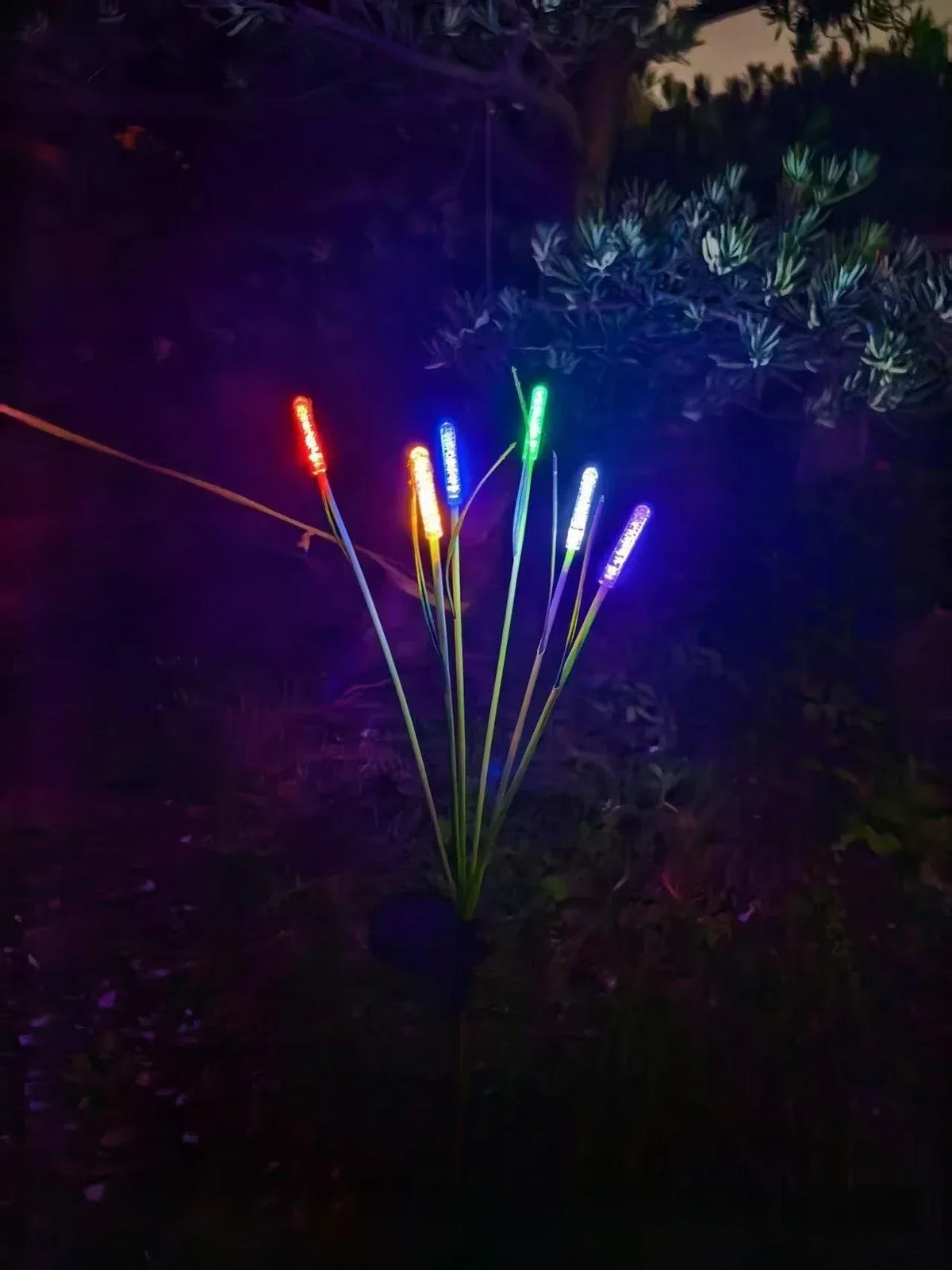 Garden Pathway Lights Solar-Powered Waterproof Reed Design