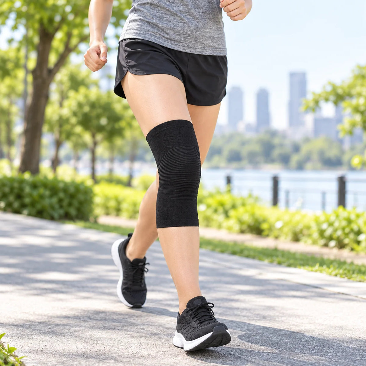 Knee Compression Sleeve Breathable Moisture-Wicking Bamboo Fabric