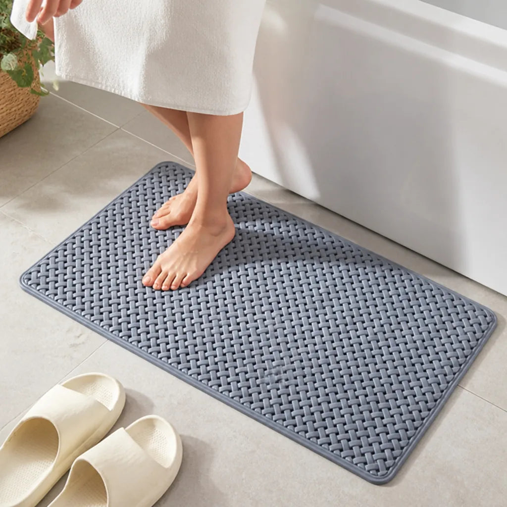 Non-Slip Textured Bath Mat (36 x 69 cm)
