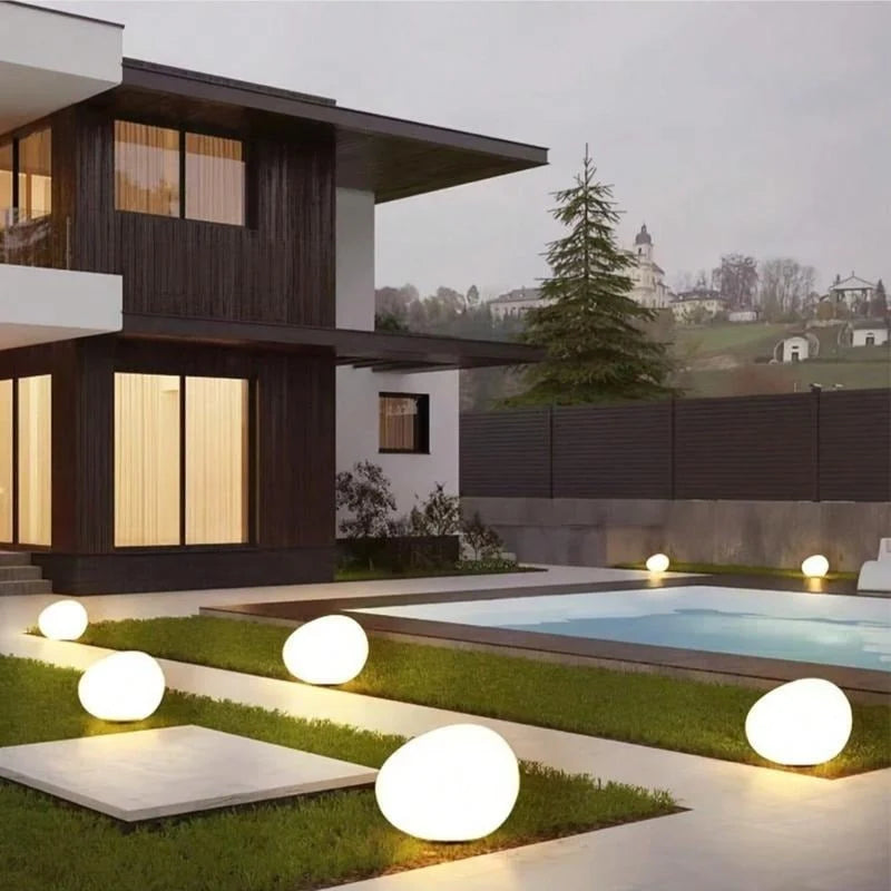 Pathway Light Solar-Powered Rock Design IP65 Weatherproof