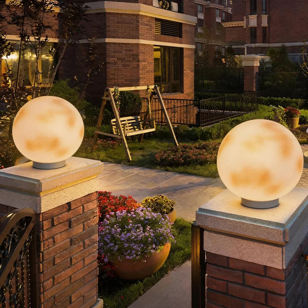 Pillar Light Solar-Powered IP65 Waterproof Three Color Temperatures