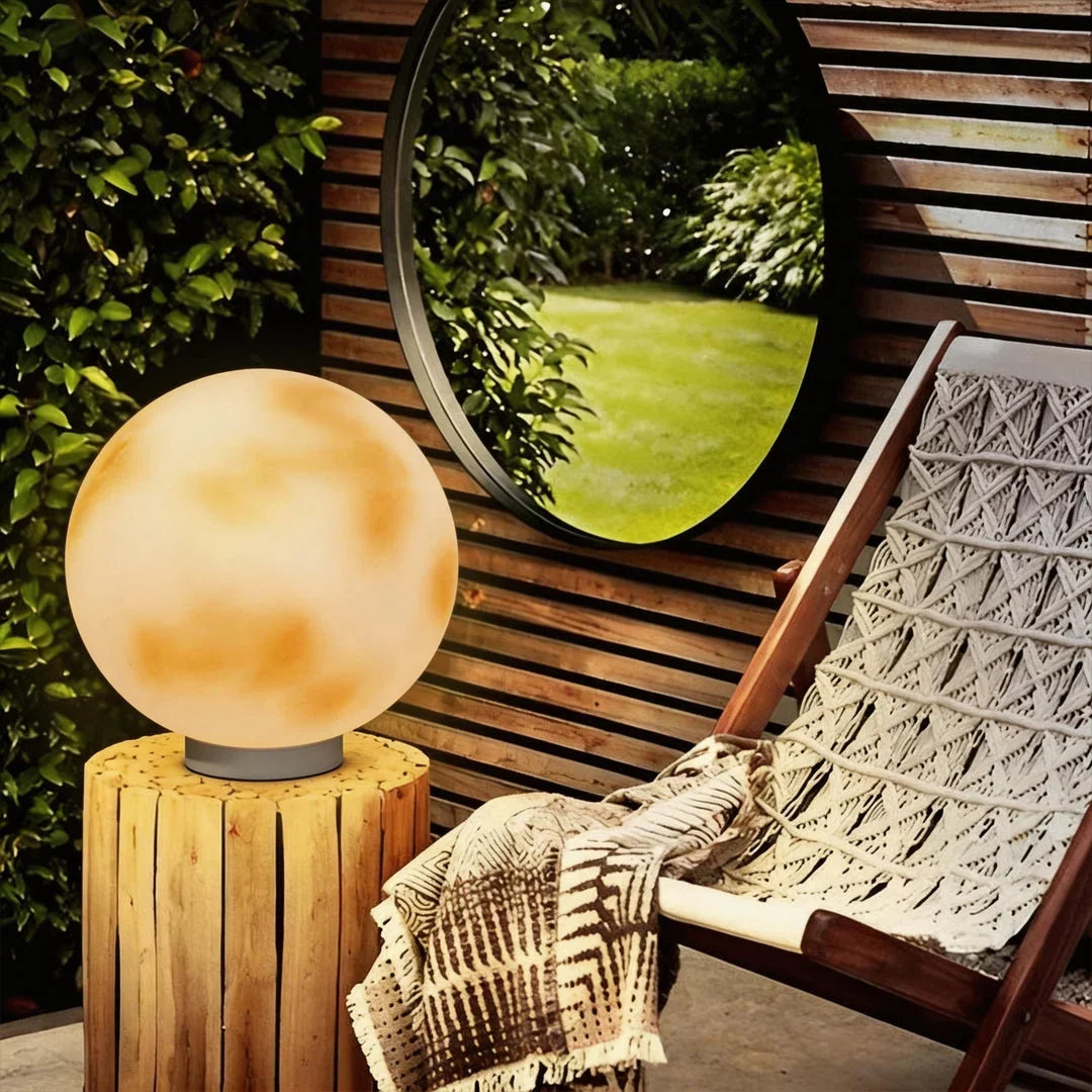 Pillar Light Solar-Powered IP65 Waterproof Three Color Temperatures