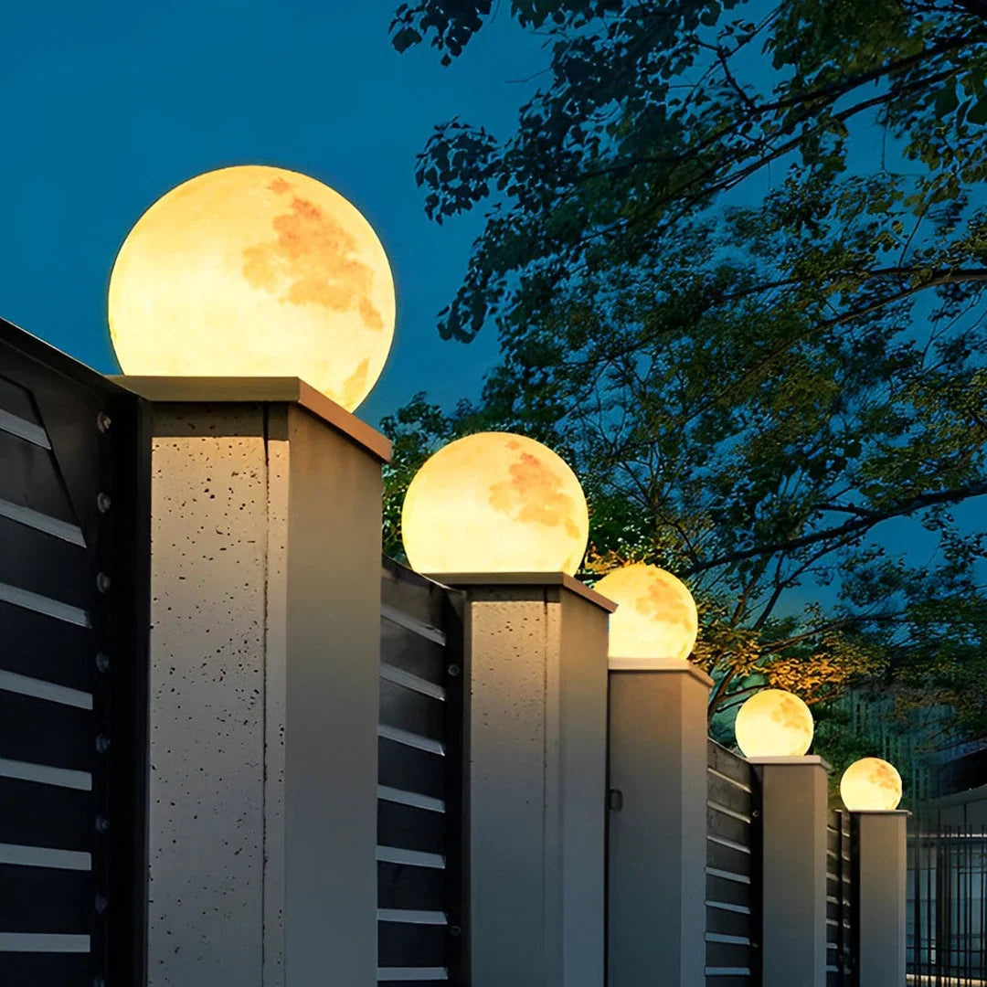 Pillar Light Solar-Powered IP65 Waterproof Three Color Temperatures