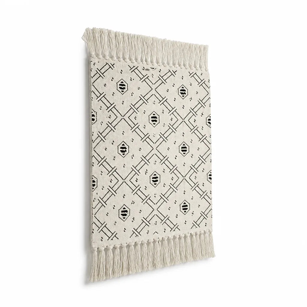 Runner Cotton Blend Flat-Woven Diamond Pattern Fringed Ends