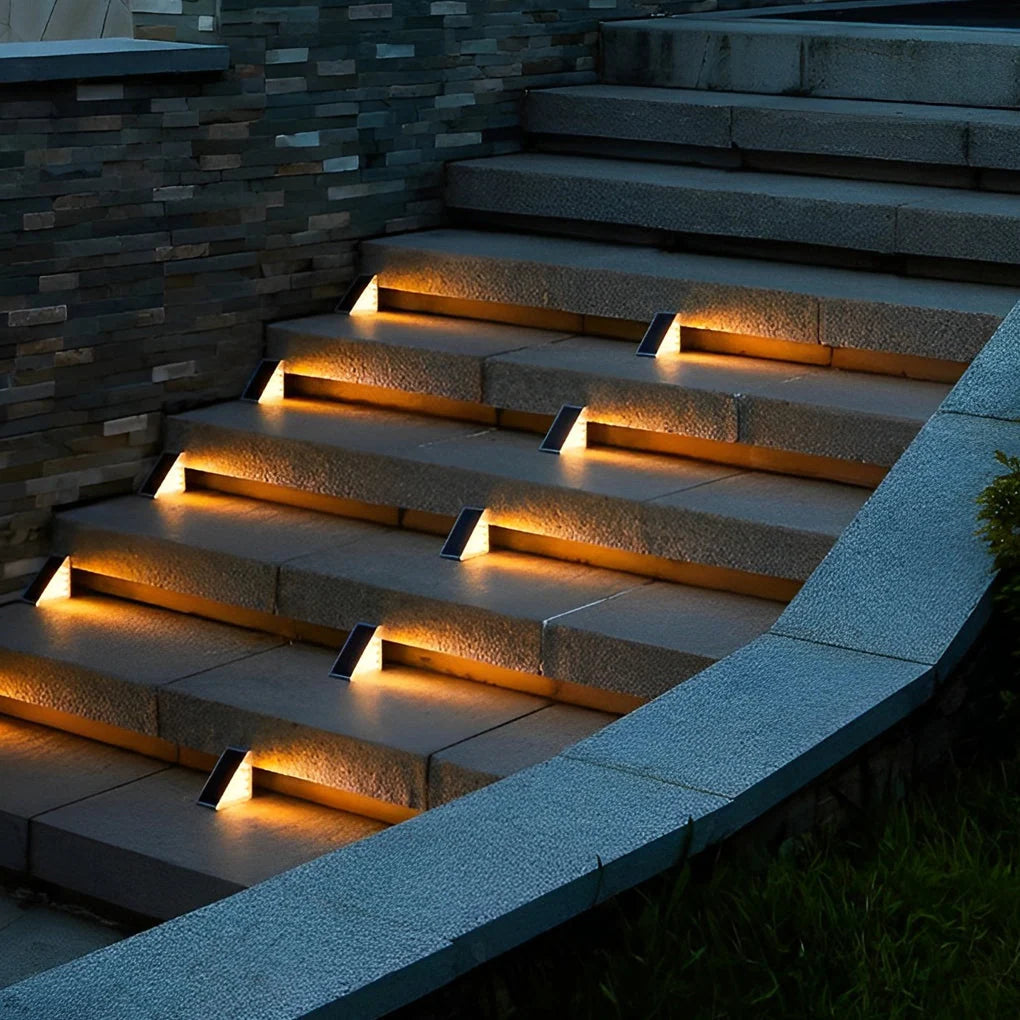 Solar Step Lights Solar-Powered Auto Dusk Activation Weather-Resistant