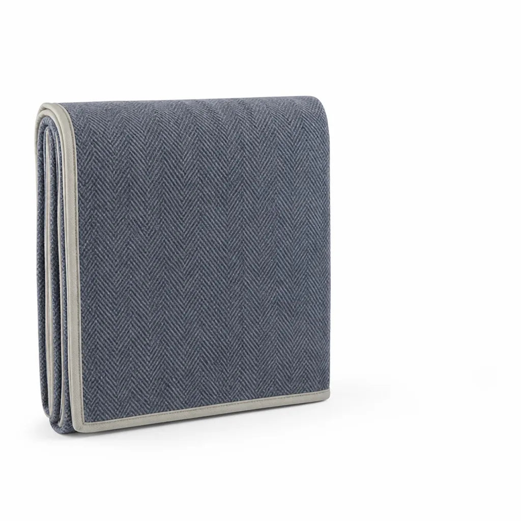 Textured Herringbone Weave With Contrasting Edge Trim Sofa Throw